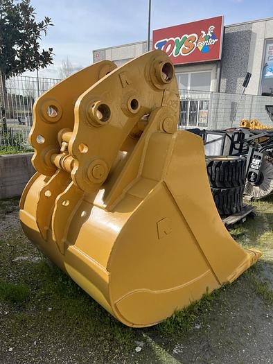 Bucket 1550 mm